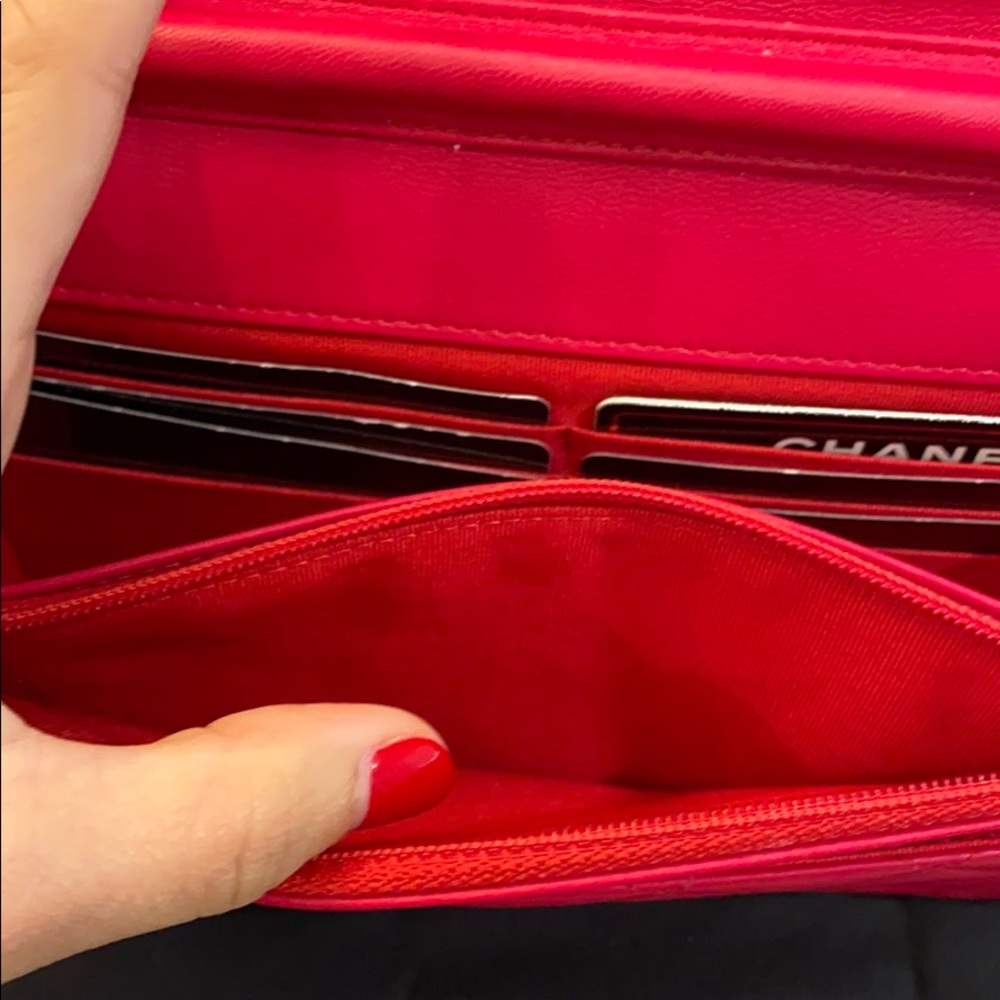 SOLD!! - Chanel wallet on chain - Authentic - Picture 6 of 10
